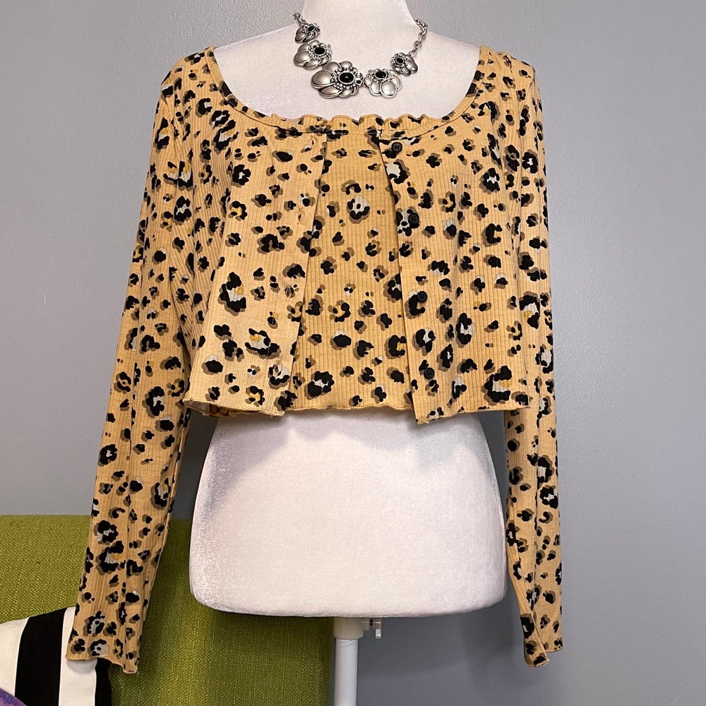 BP Leopard Animal Print Crop Top Twin Set Tank & Button Up NEW XL